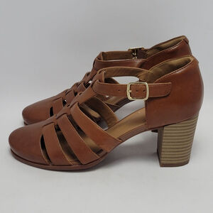 Clarks Women's Ciera Gull T-Strap Leather Gladiator Ankle Strap Heel Sandals 8